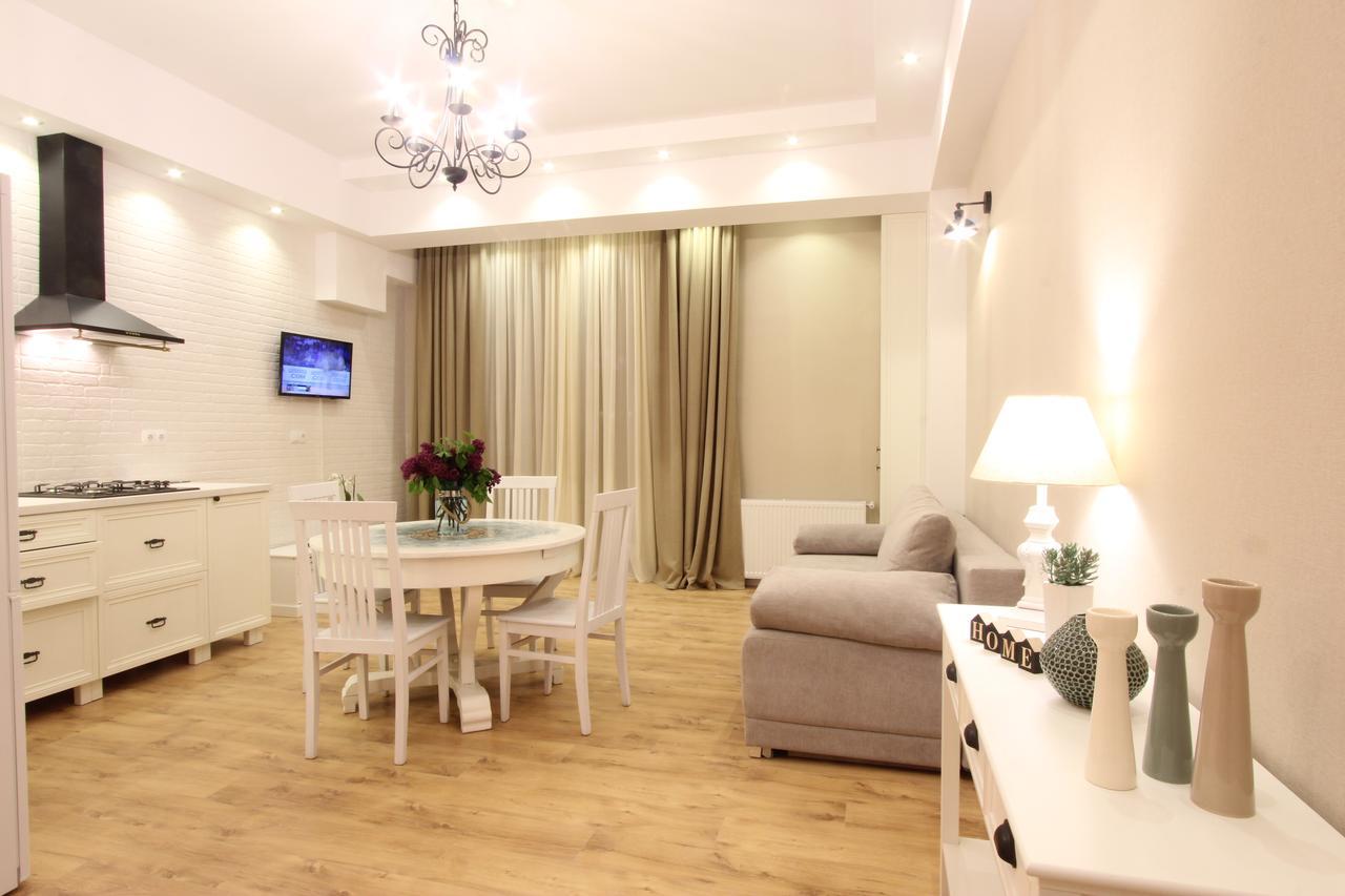 New Apartment In Old 第比利斯 外观 照片